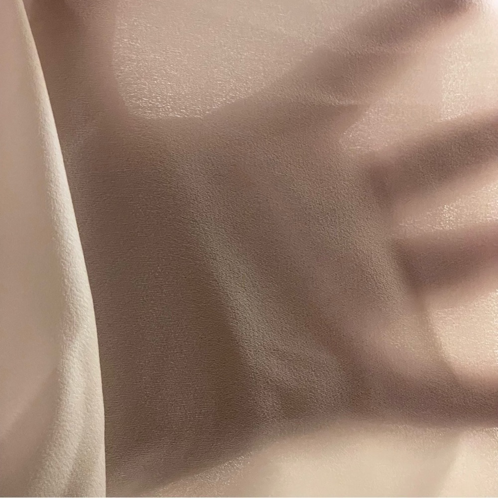 Banana Republic Semi Sheer Top, Medium - Picture 6 of 7
